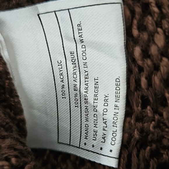 Ariat Brown Fringe top, size S/M *NWT* - Picture 9 of 11